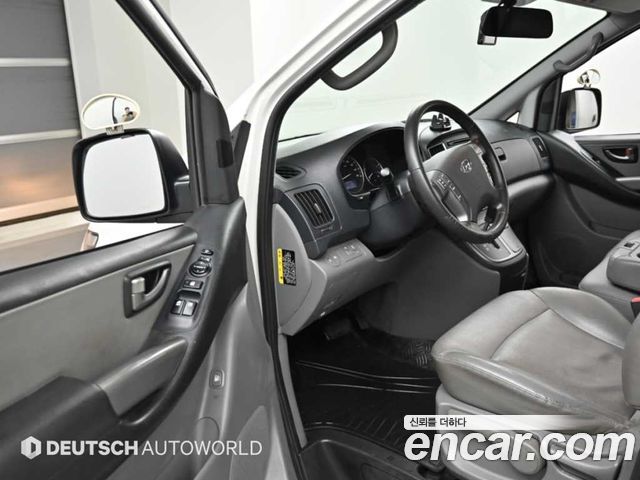 Hyundai Starex 2020 — photo 11