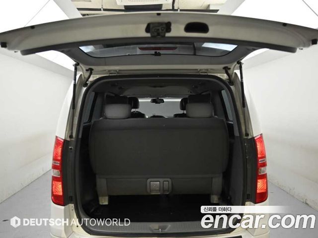 Hyundai Starex 2020 — photo 19