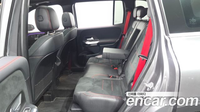 Mercedes-Benz GLB-Class 2021 — photo 18