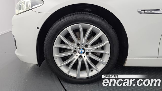 BMW 5-Series 2014 — photo 5