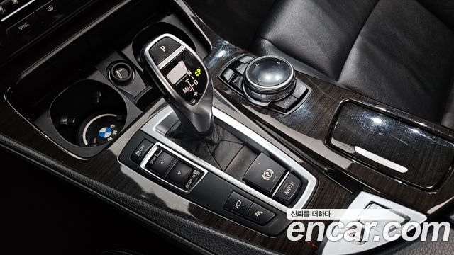 BMW 5-Series 2014 — photo 9