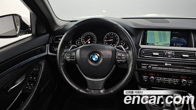 BMW 5-Series 2014 — photo 12