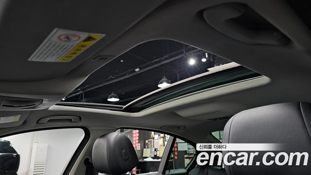 BMW 5-Series 2014 — photo 19
