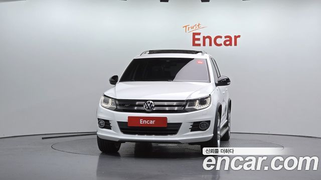 Volkswagen Tiguan 2012 — photo 3