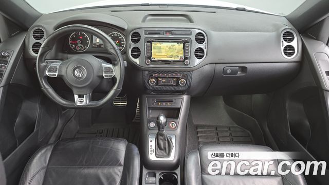 Volkswagen Tiguan 2012 — photo 7