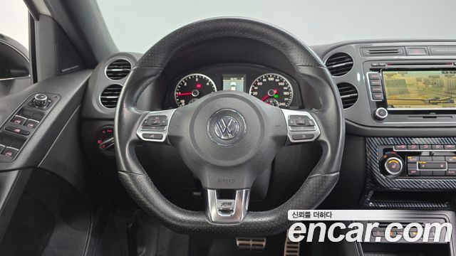 Volkswagen Tiguan 2012 — photo 13