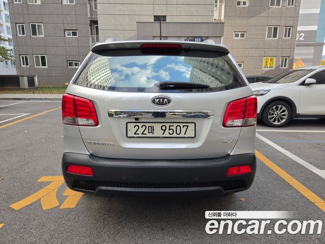 Kia Sorento 2010 — photo 5