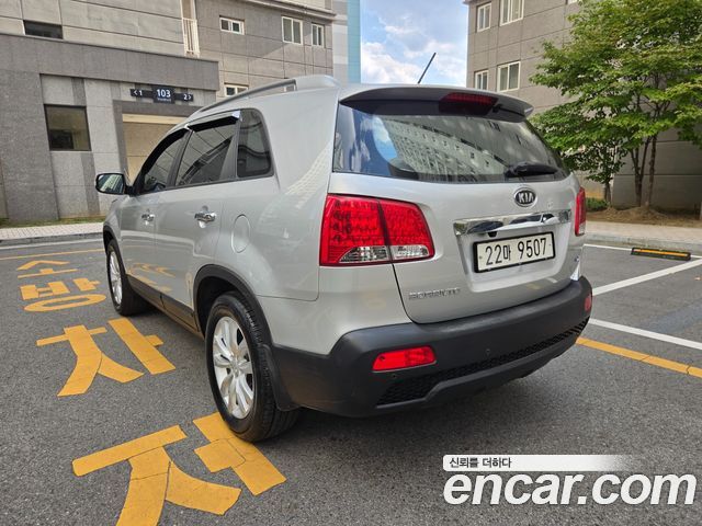 Kia Sorento 2010 — photo 6
