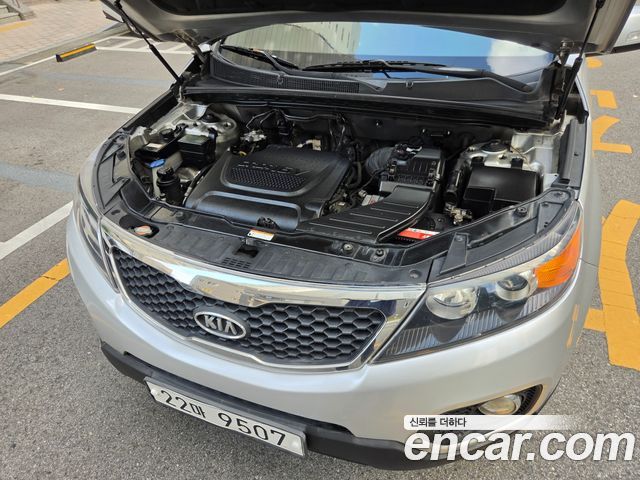 Kia Sorento 2010 — photo 8