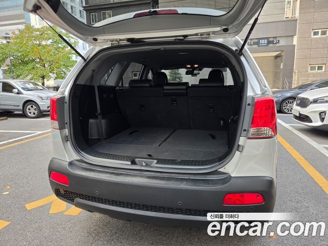 Kia Sorento 2010 — photo 9