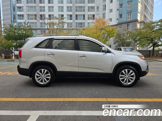 Kia Sorento 2010 — photo 10