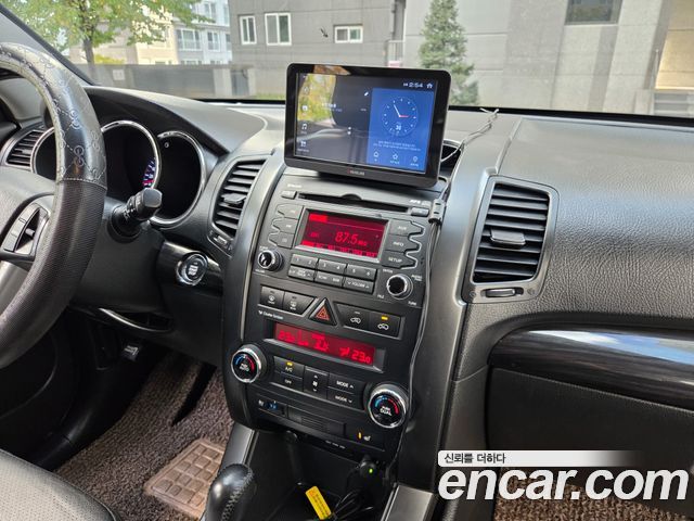 Kia Sorento 2010 — photo 12