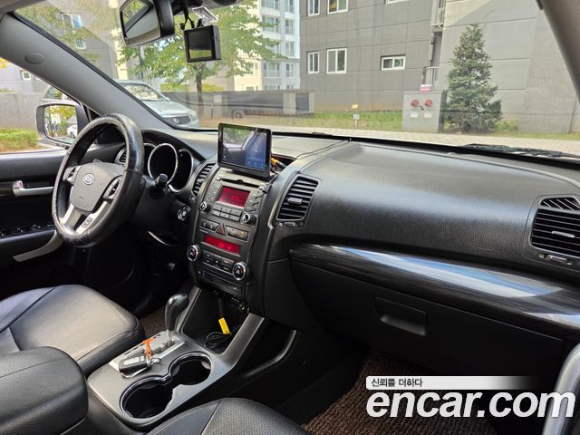Kia Sorento 2010 — photo 16