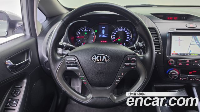 Kia K3 2014 — photo 12