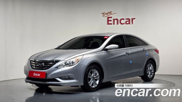 Hyundai Sonata 2011 — photo 1