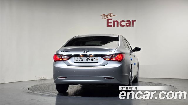Hyundai Sonata 2011 — photo 4