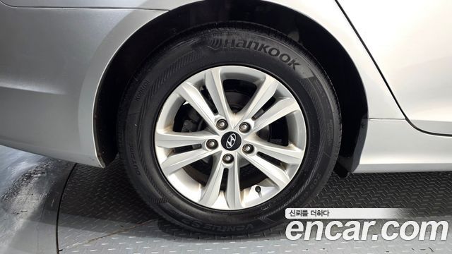 Hyundai Sonata 2011 — photo 5