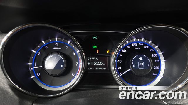 Hyundai Sonata 2011 — photo 8