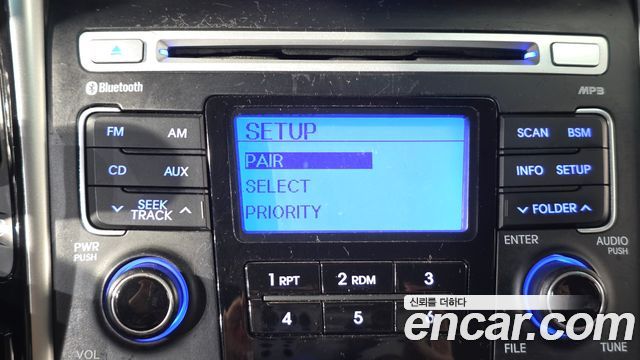 Hyundai Sonata 2011 — photo 16