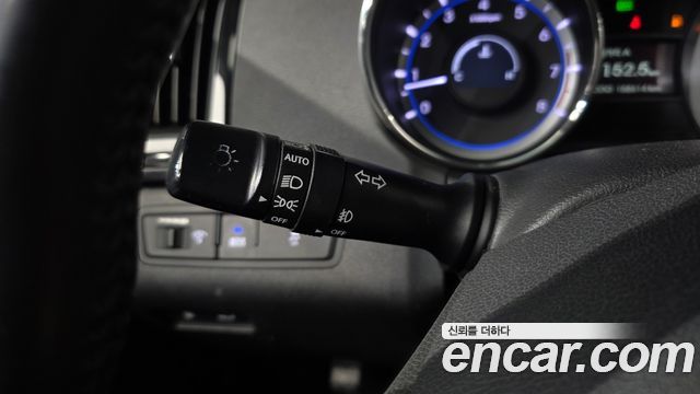 Hyundai Sonata 2011 — photo 20