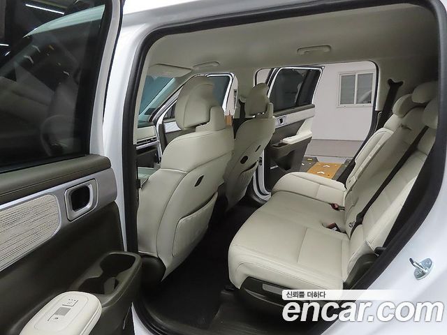 Hyundai Santafe 2024 — photo 9