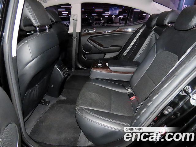 Kia K7 2016 — photo 10