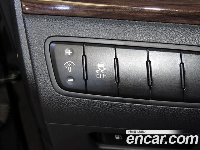 Kia K7 2016 — photo 14