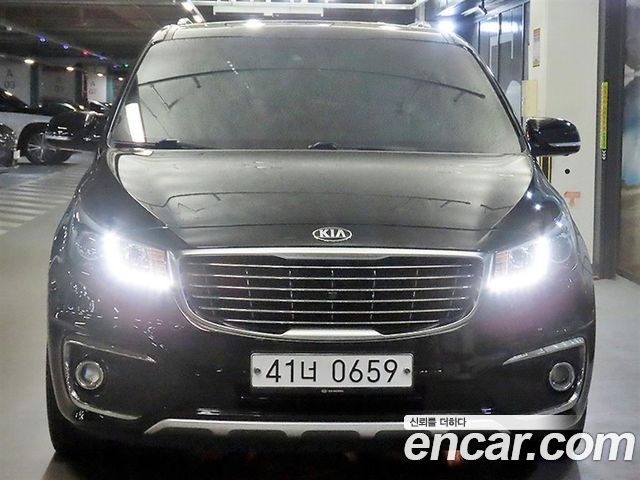 Kia Canival 2017 — photo 2