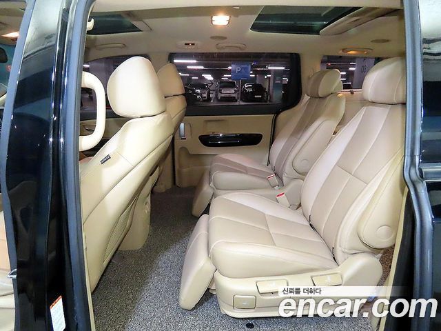 Kia Canival 2017 — photo 7