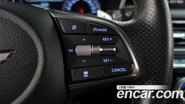 Genesis G70 2018 — photo 23