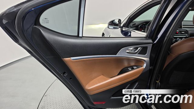 Genesis G70 2018 — photo 15