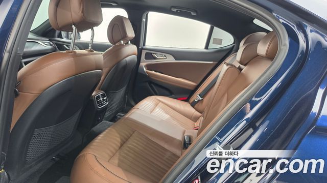 Genesis G70 2018 — photo 27