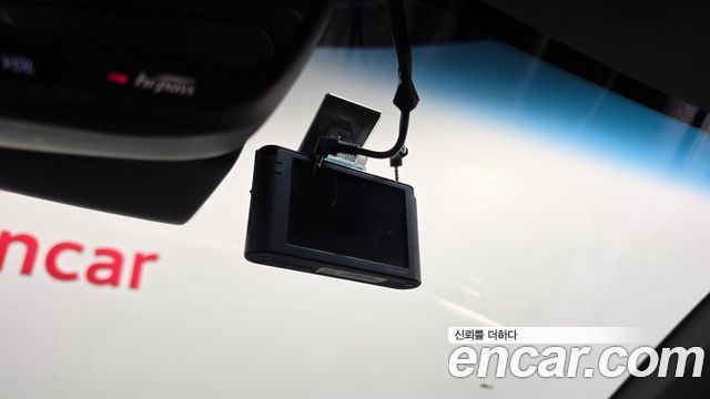 Genesis G70 2018 — photo 28
