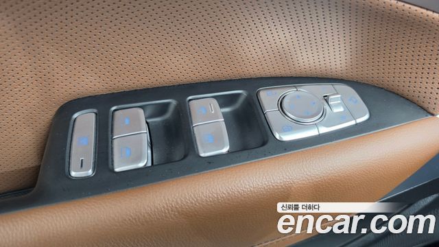 Genesis G70 2018 — photo 33