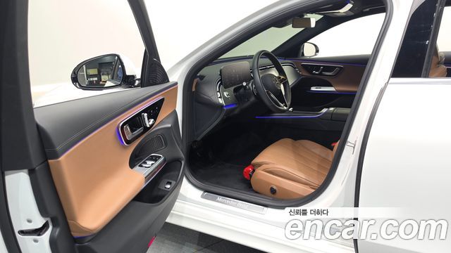Mercedes-Benz E-Class 2026 — photo 13