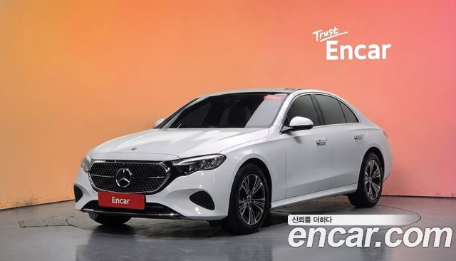 Mercedes-Benz E-Class 2026 — photo 1