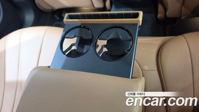Mercedes-Benz E-Class 2026 — photo 30