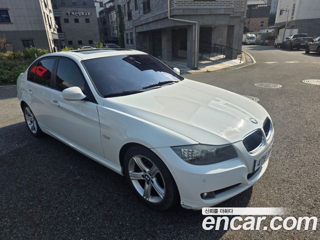 BMW 3-Series 2011 — photo 3