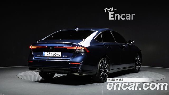 Honda Accord 2023 — photo 2