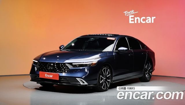 Honda Accord 2023 — photo 1