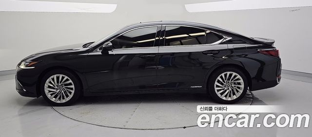 Lexus ES 2022 — photo 2