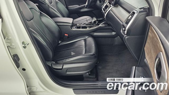 Kia Sorento 2023 — photo 12