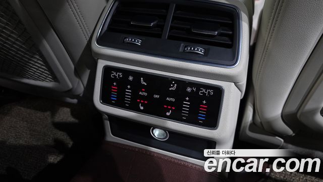 Audi A6 2020 — photo 18