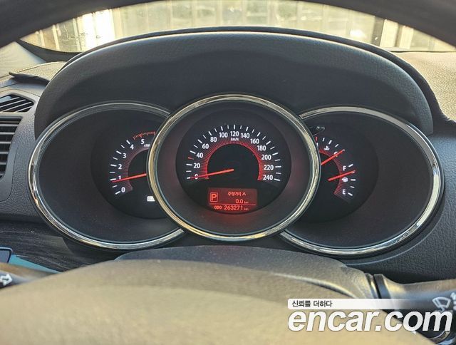 Kia Sorento 2012 — photo 8