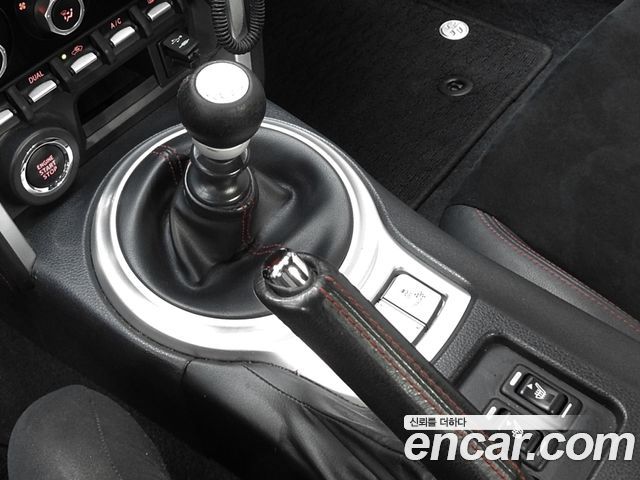 Toyota 86 2017 — photo 10