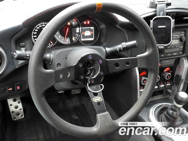 Toyota 86 2017 — photo 16