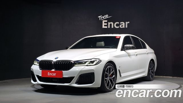 BMW 5-Series 2022 — photo 1