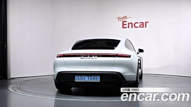 Porsche Taycan 2022 — photo 4