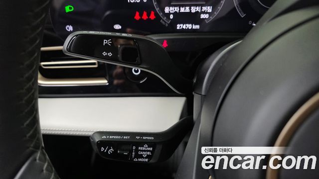 Porsche Taycan 2022 — photo 17
