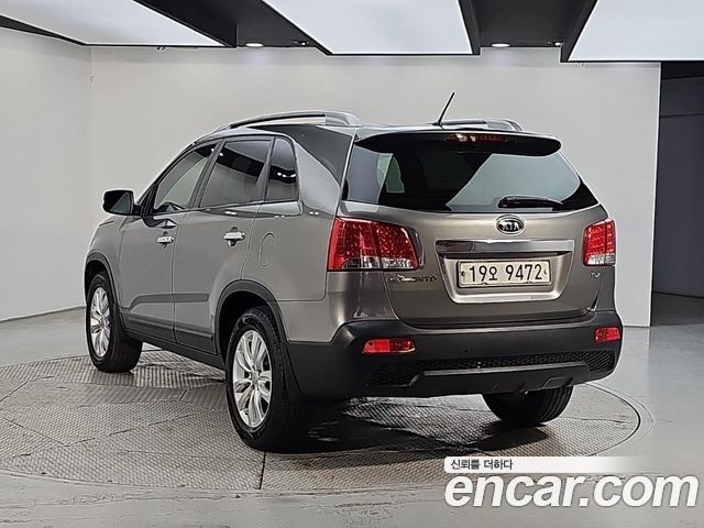 Kia Sorento 2011 — photo 3